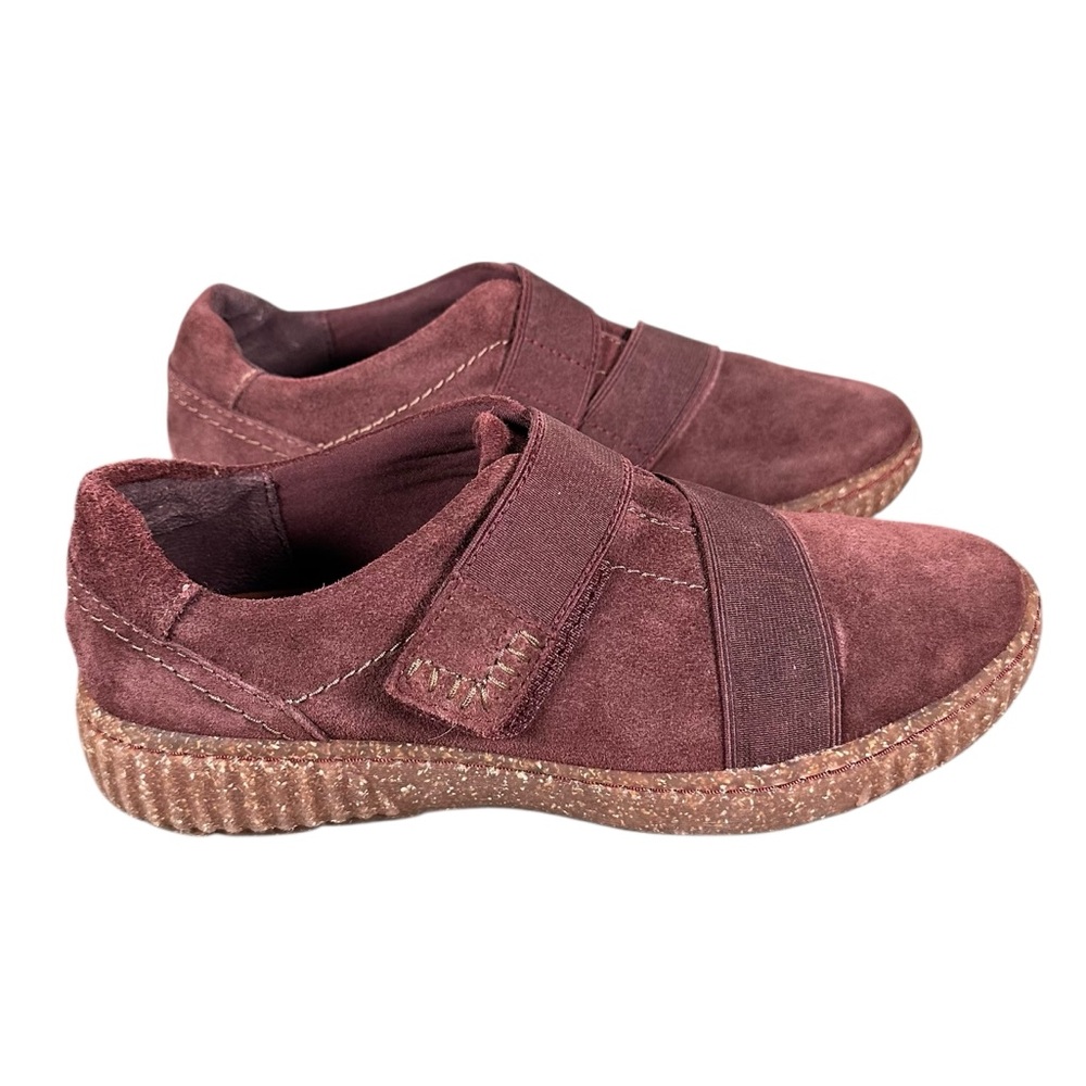 Clarks Caroline Holly Casual Suede Shoes